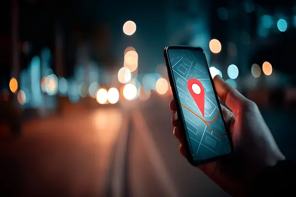 电脑介质连接什么设备